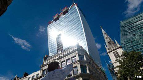 walkie-talkie-londres_01