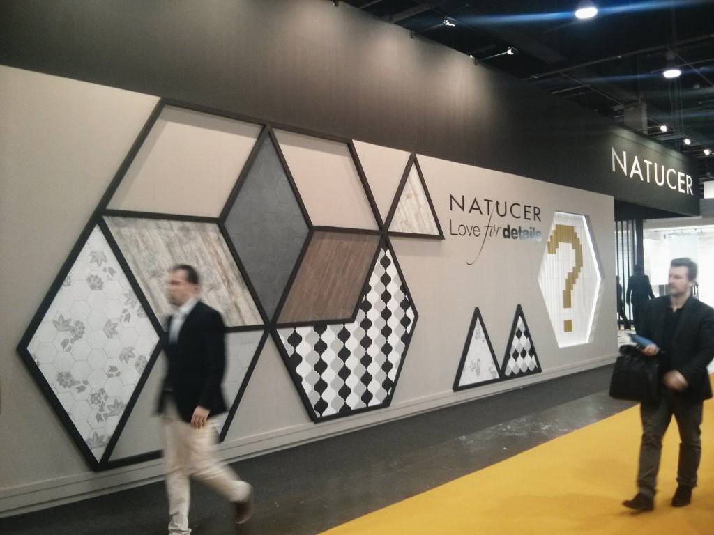 Natucer, haciendo de la tendencia del mosaico hidráulico el tema para la decoración de su stand