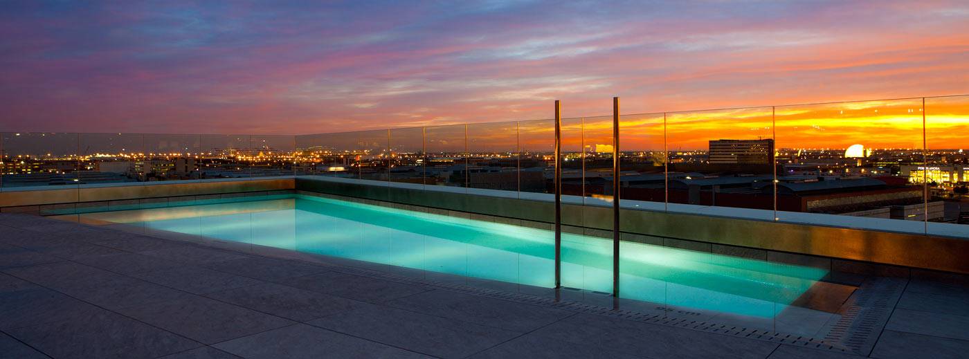 Piscina bar - solarium