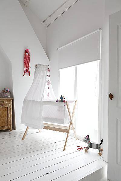 mueble decorando