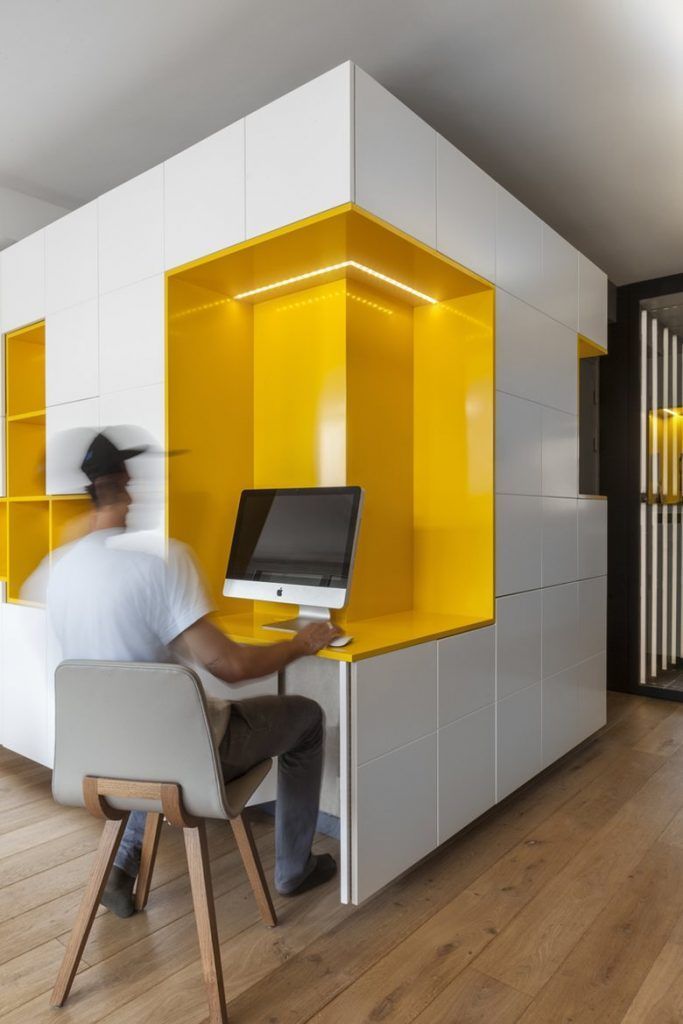 E 2 Buttes Chaumont by Agence Glenn Medioni