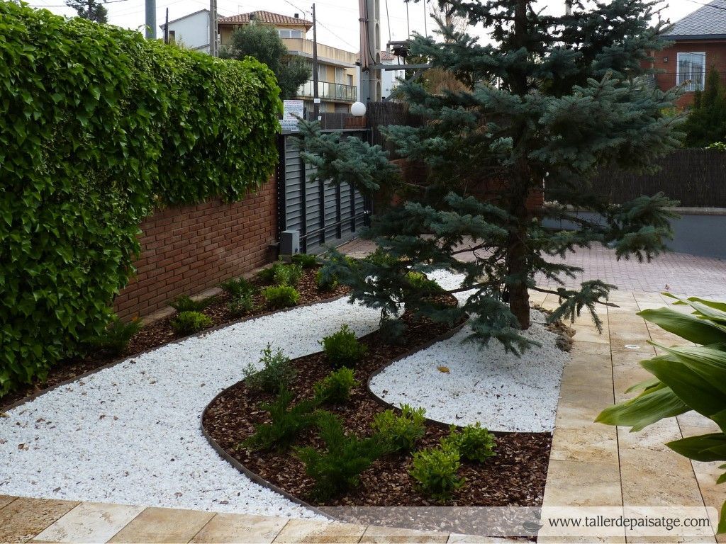 ¿Cuánto cuesta un proyecto de paisajismo? Calculador de reforma de www.PlanReforma.com, Diseño de jardines, flores y plantas para el hogar, floristerías, decorar el hogar con flores, decorar el hogar con plantas, arquitectos, decoradores, interioristas especializados en jardines, interiorista especializado en jardín, jardín vertical, tener un jardín, mantener un jardín, tener un jardín vertical, jardín en casa, jardín vertical en casa, terraza con jardín, paisajista experto, paisajista Barcelona, paisajista Madrid, construir casa con jardín, construir jardín, cuidar bien el jardín, cuidar el jardín, tener plantas en casa, los beneficios de las plantas, decorar con plantas, decorar con flores, poner flores en casa, buscar floristas, decoradores y floristas, reformar casa, reformar el jardín, paisajista valencia, paisajista Galicia, paisajista Bilbao, busco paisajista, que es un paisajista, paisajista a domicilio, buscar un arquitecto paisajista, decorador experto, profesional de la decoración de jardín, paisajismo, iluminar un jardín, iluminación de exteriores, iluminación para exteriores, iluminación fuera, decorar casa con plantas, decorar con plantas, plantas y decoración de casa, cómo colocar las plantas, plantas para interiores, plantas para exteriores